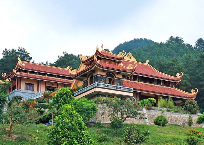 Xe sang đưa đón du lịch Tam Đảo Vĩnh Phúc